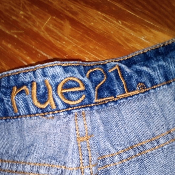 Rue21 denim shorts 11/12 - Picture 4 of 6